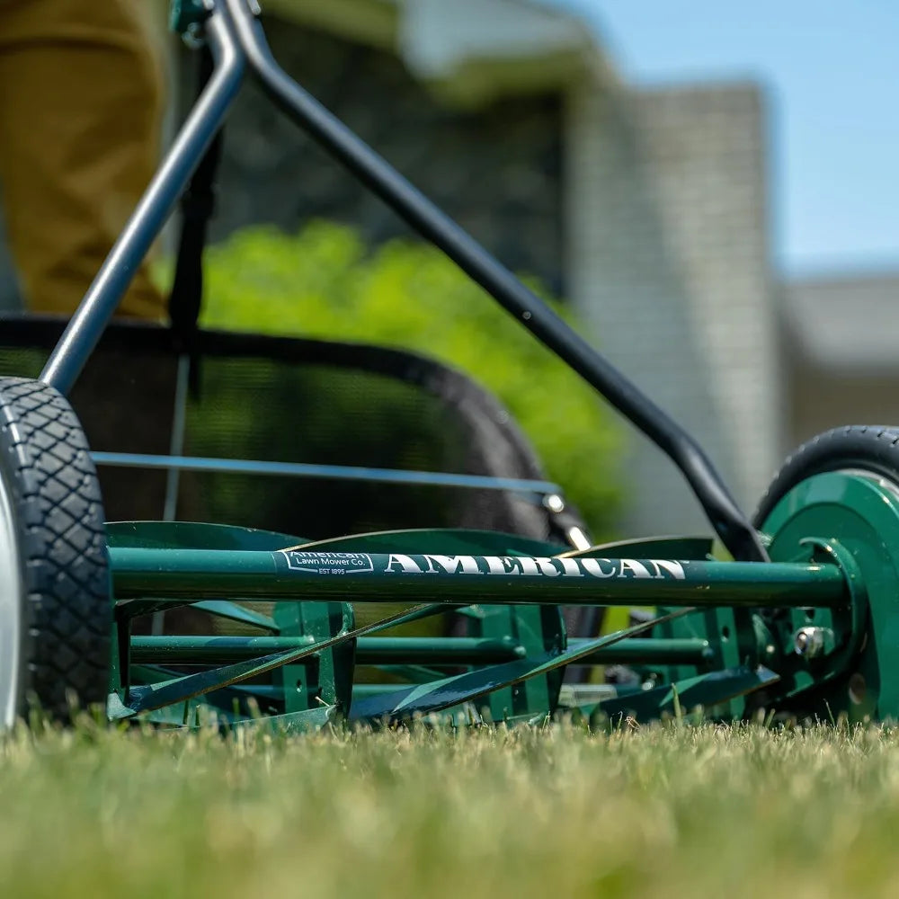 16-Inch 7-Blade Reel Mower with Grass Catcher, Specialty Grass Mower, Green