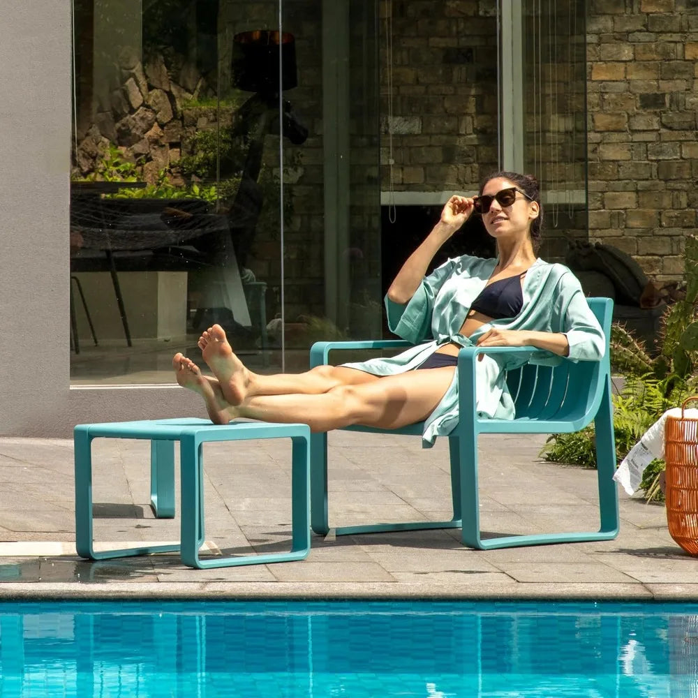 Outdoor Patio Furniture Set with Bistro Table and Chairs for Garden Poolside Balcony